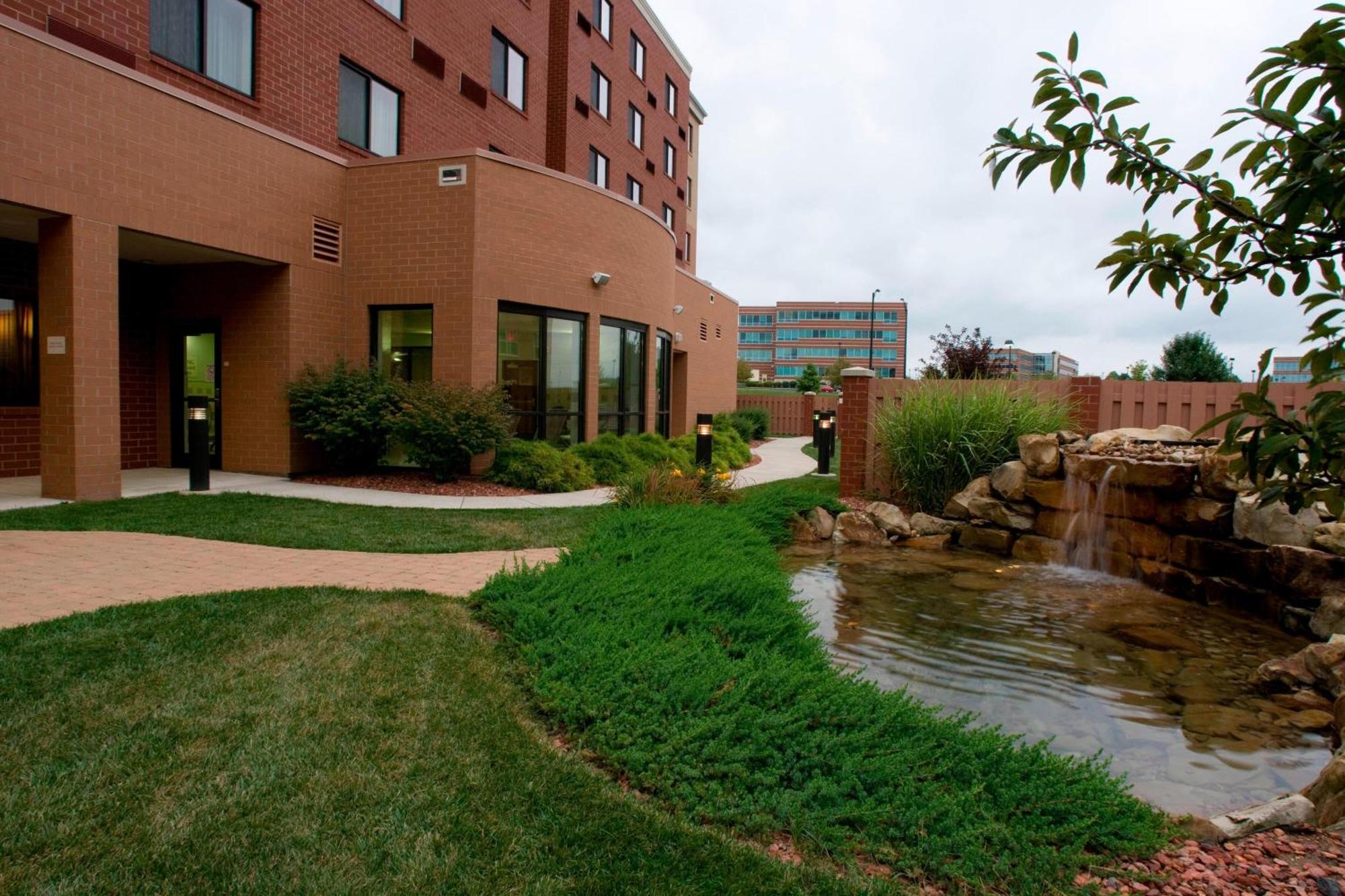 Courtyard Cincinnati North At Union Centre West Chester Zewnętrze zdjęcie