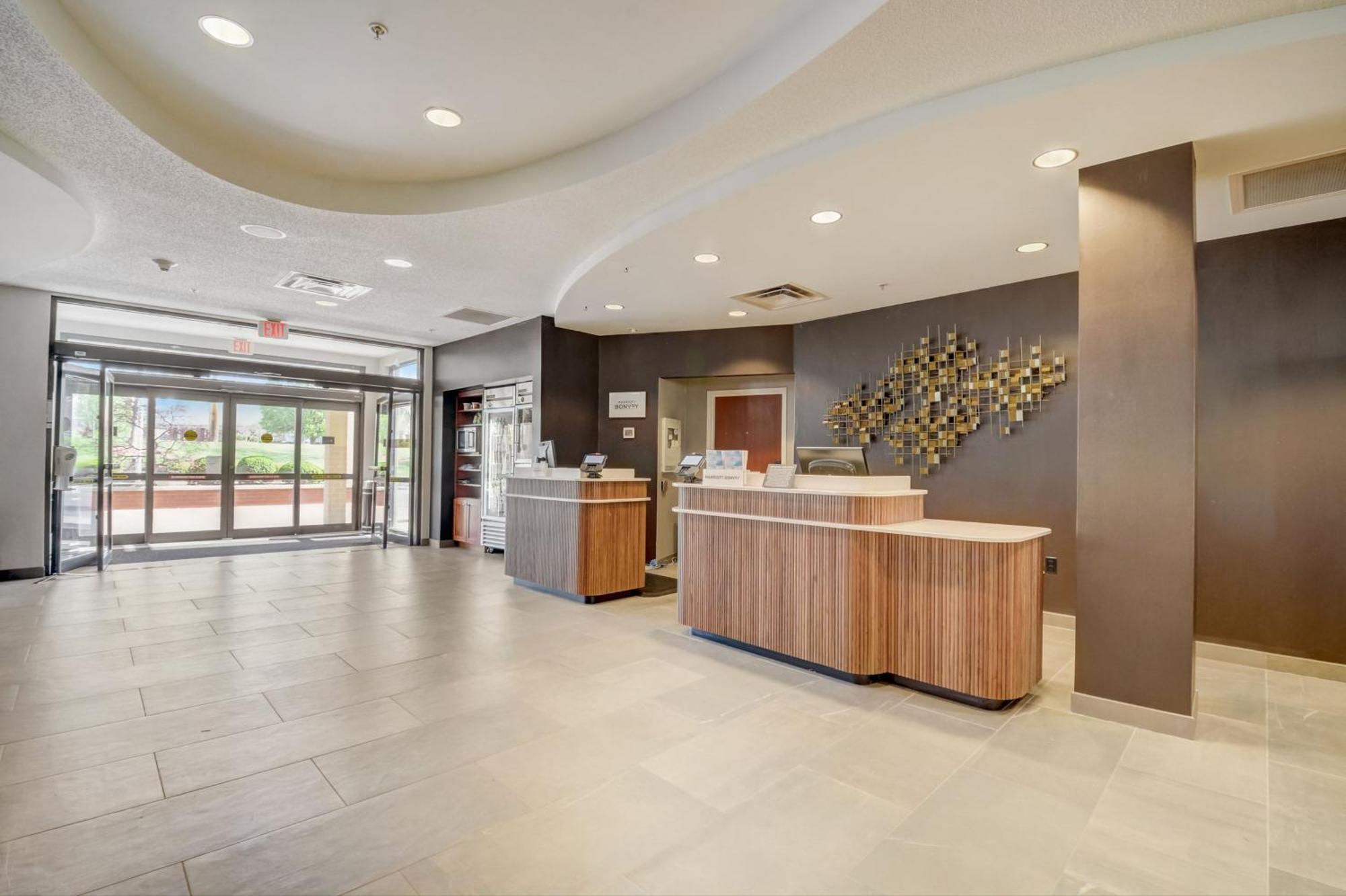 Courtyard Cincinnati North At Union Centre West Chester Zewnętrze zdjęcie